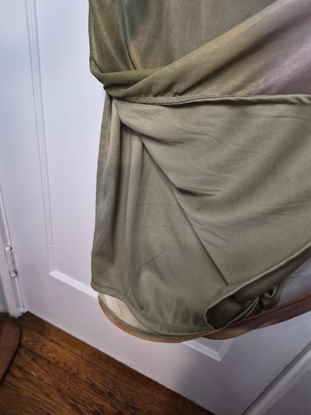 No Boundaries Olive Gradient Maxi Skirt Size Large - Picture 4 of 4